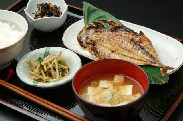 ①食事をしっかりとる2